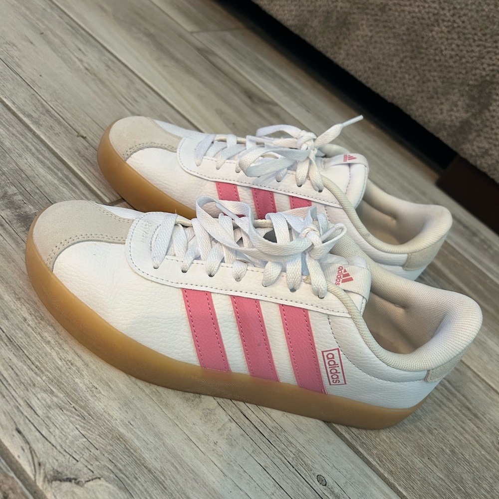 Adidas women’s court 3.0
